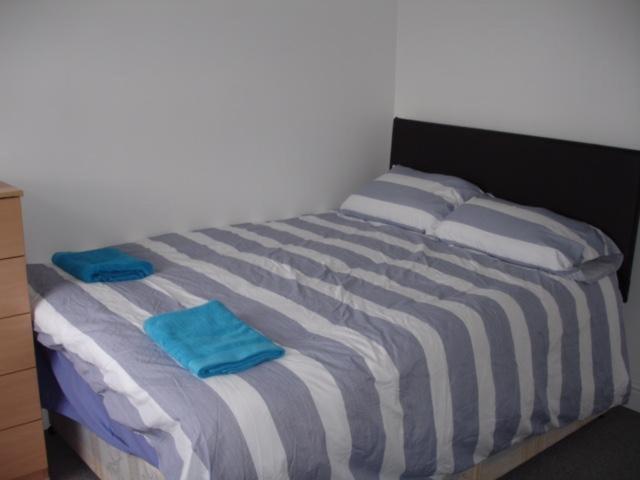 West Kensington 3 Bedroom Apartment London Bagian luar foto